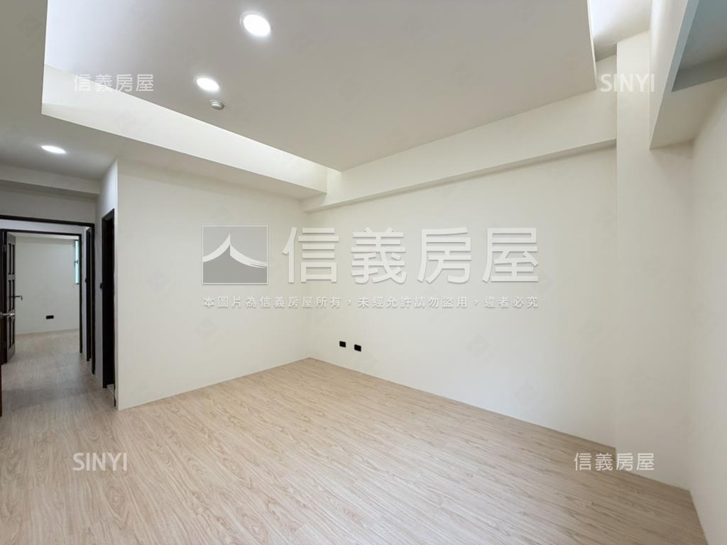 歐洲之旅三房車位房屋室內格局與周邊環境