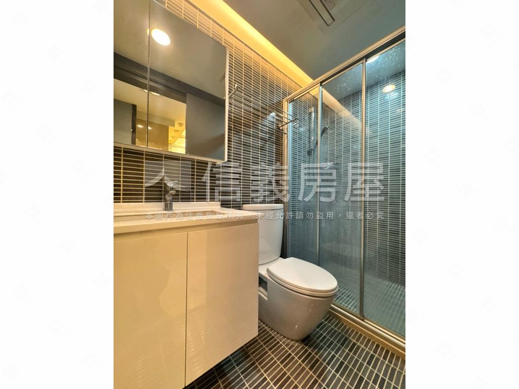 可看屋敦年博愛凱旋兩房衛房屋室內格局與周邊環境