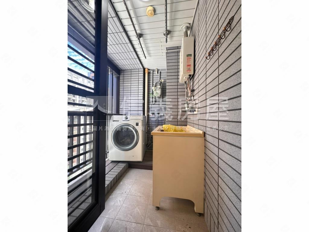 可看屋敦年博愛凱旋兩房衛房屋室內格局與周邊環境