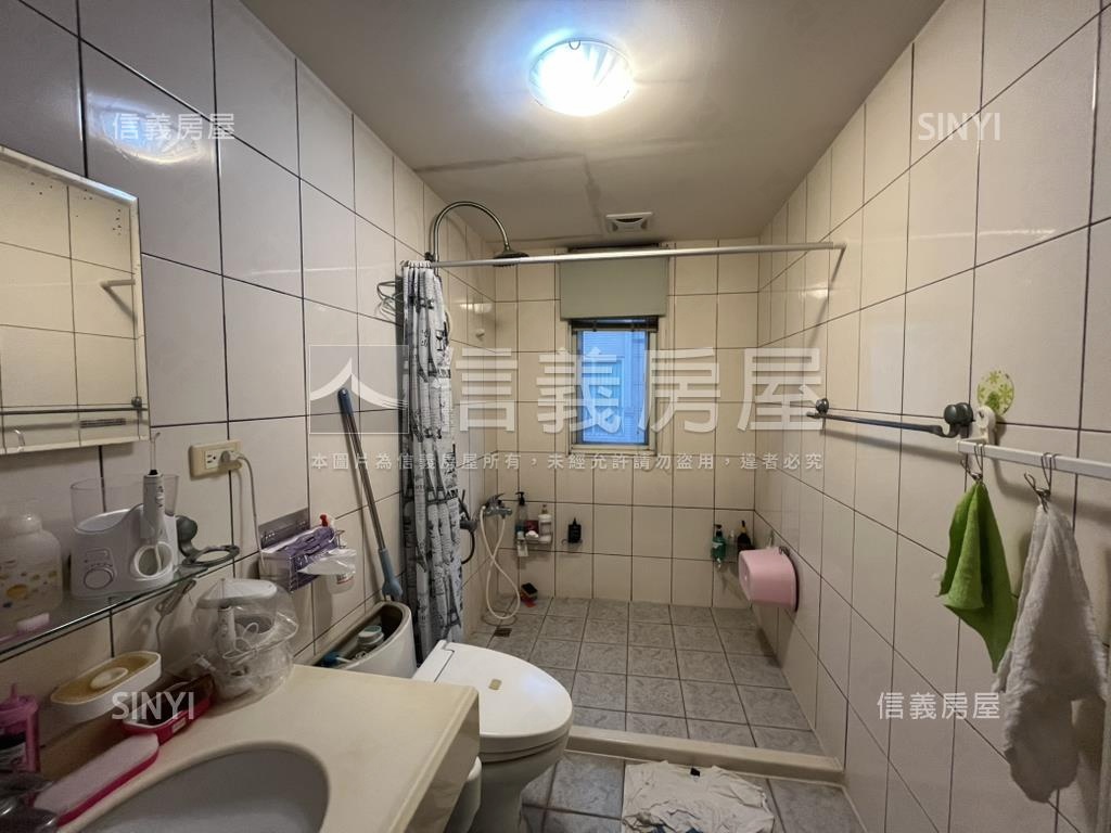 新光別墅村５．５公尺面寬房屋室內格局與周邊環境