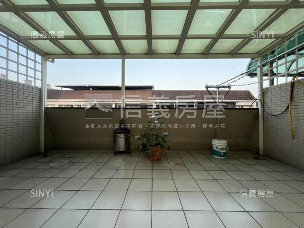 新光別墅村５．５公尺面寬房屋室內格局與周邊環境