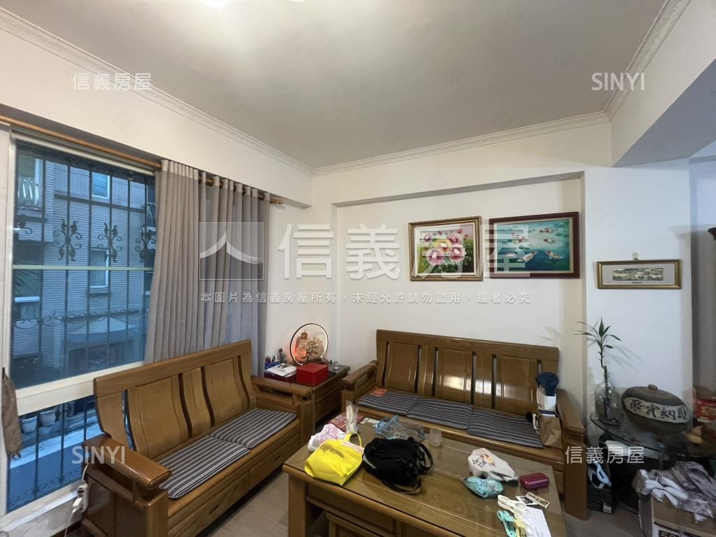 新光別墅村５．５公尺面寬房屋室內格局與周邊環境