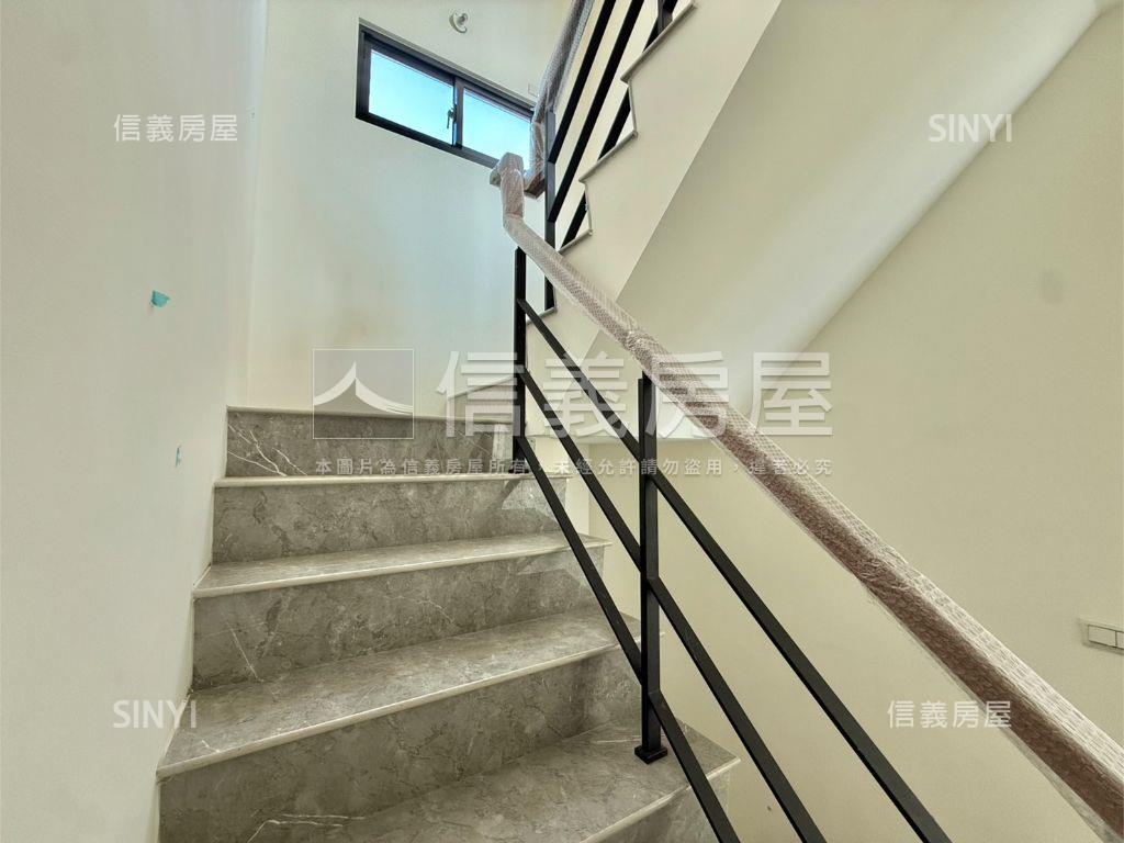 安南│九份子學區店梯豪墅房屋室內格局與周邊環境