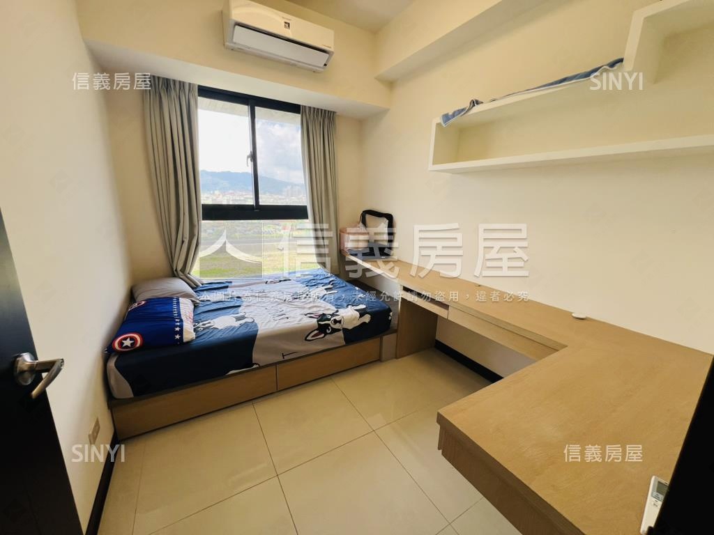 超美裝潢兩房平車房屋室內格局與周邊環境