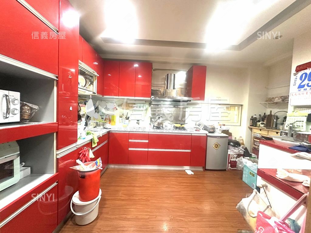 稀有華登經典豪邸透天房屋室內格局與周邊環境