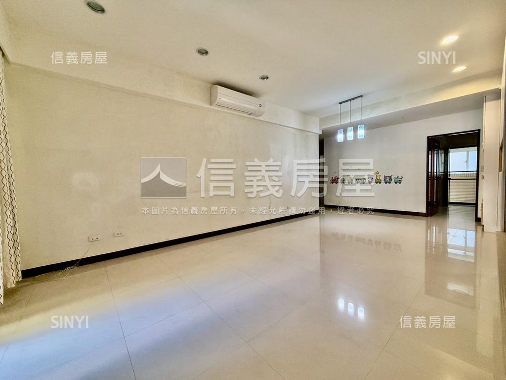 南港子重劃區電梯三房房屋室內格局與周邊環境