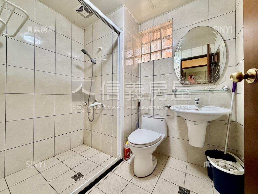 南港子重劃區電梯三房房屋室內格局與周邊環境