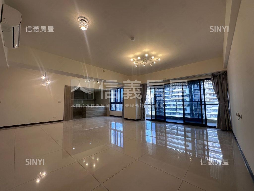青埔ＭＲＴ景觀四房三車位房屋室內格局與周邊環境