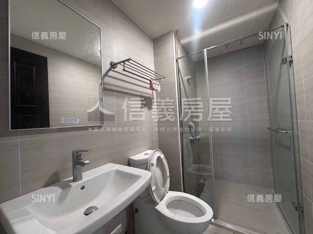 青埔ＭＲＴ景觀四房三車位房屋室內格局與周邊環境