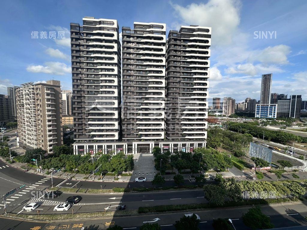 青埔ＭＲＴ景觀四房三車位房屋室內格局與周邊環境