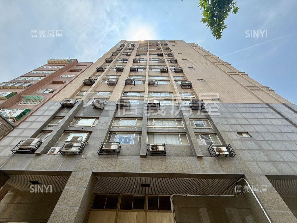 曼哈頓｜家樂福生活圈房屋室內格局與周邊環境
