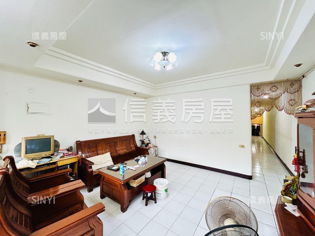 面公園寬敞三樓房屋室內格局與周邊環境