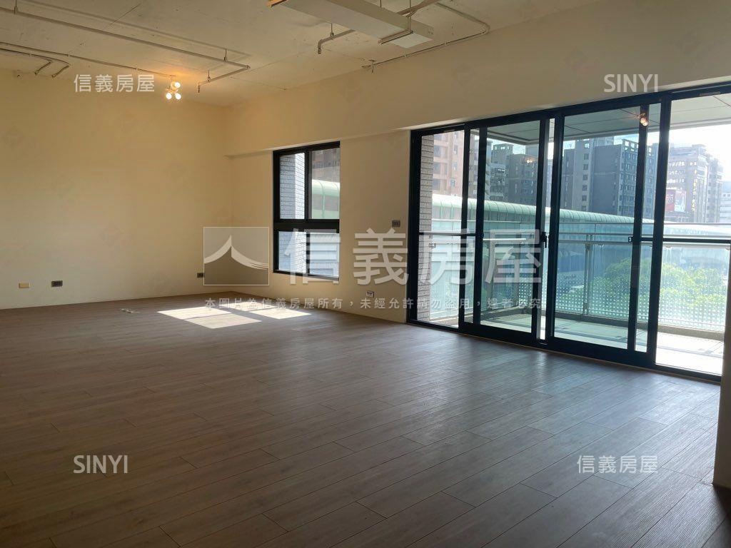 順天夏朵精心標配樹梢視野房屋室內格局與周邊環境
