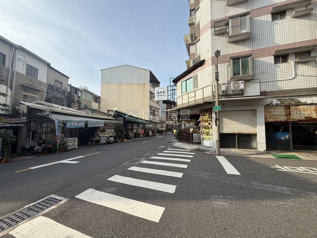東區｜裕豐街鬧中取靜美寓房屋室內格局與周邊環境
