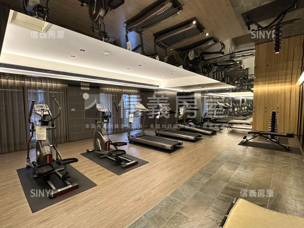 時光織錦高樓三房附車位房屋室內格局與周邊環境