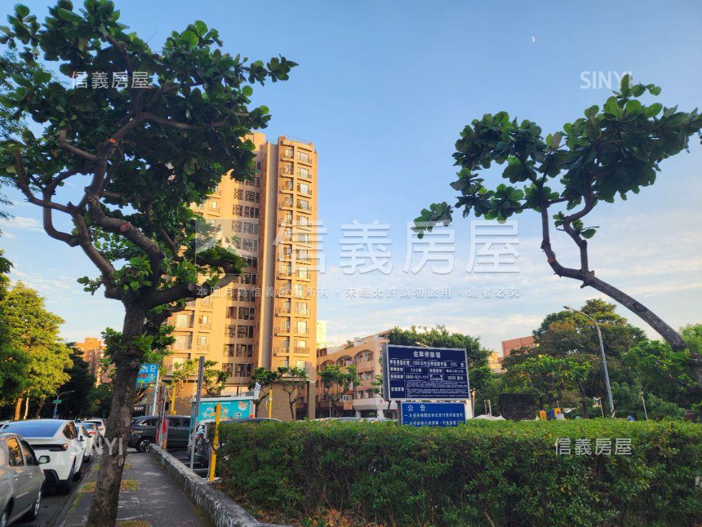 時光織錦高樓三房附車位房屋室內格局與周邊環境