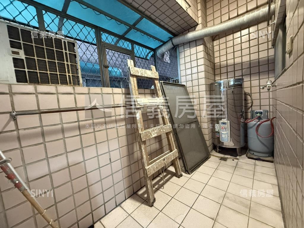 富貴及第明亮３房房屋室內格局與周邊環境
