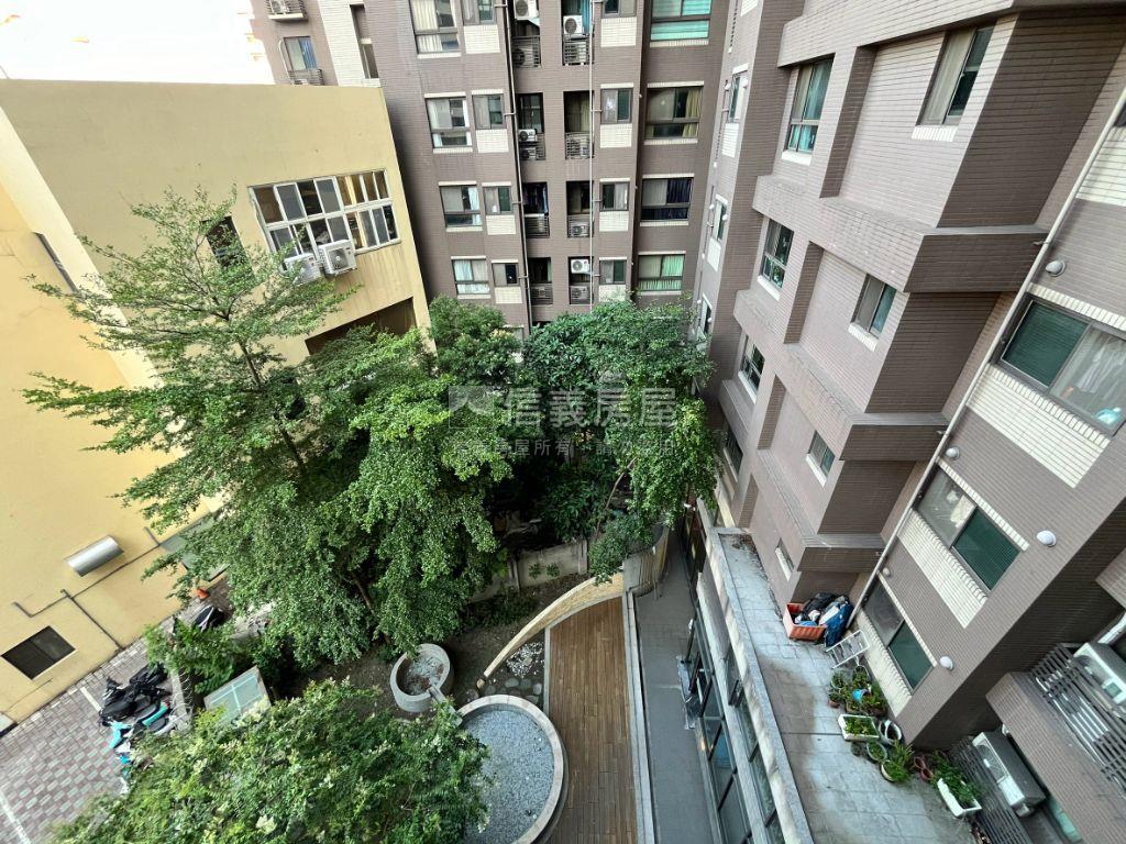 中國醫溫馨裝潢二房平車房屋室內格局與周邊環境