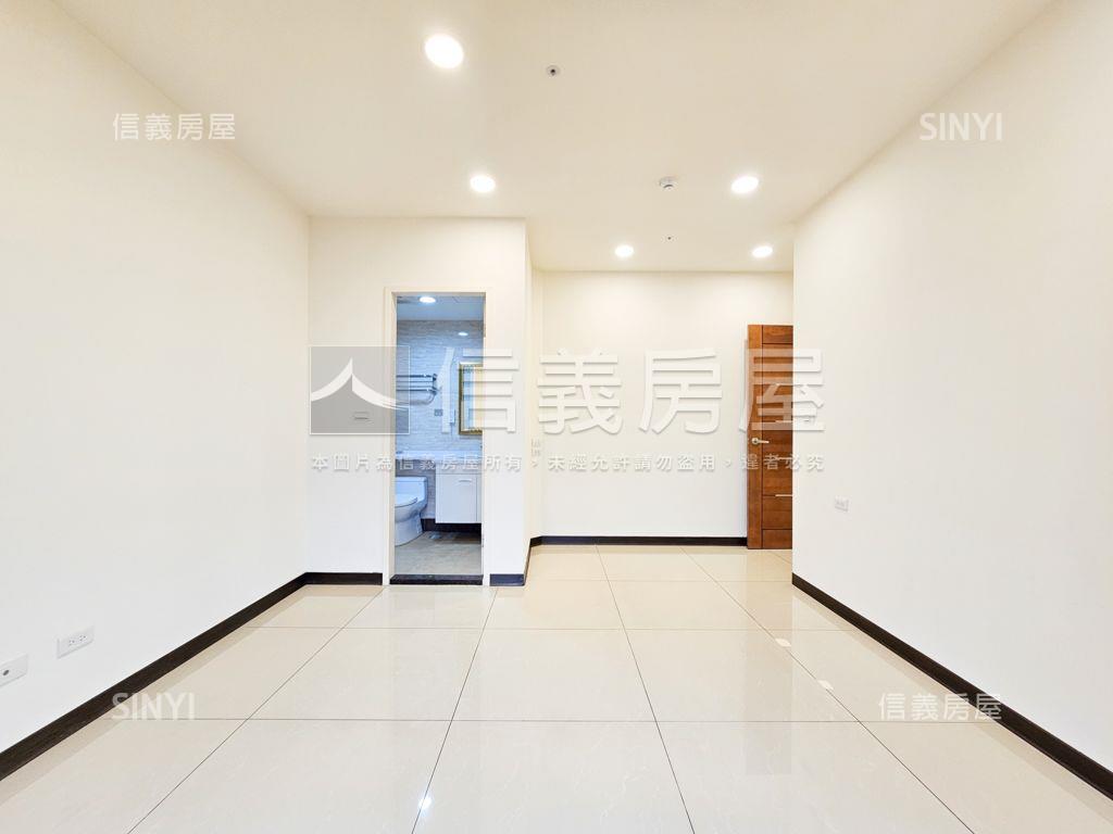 眺望宜誠耀●３房車位宅房屋室內格局與周邊環境