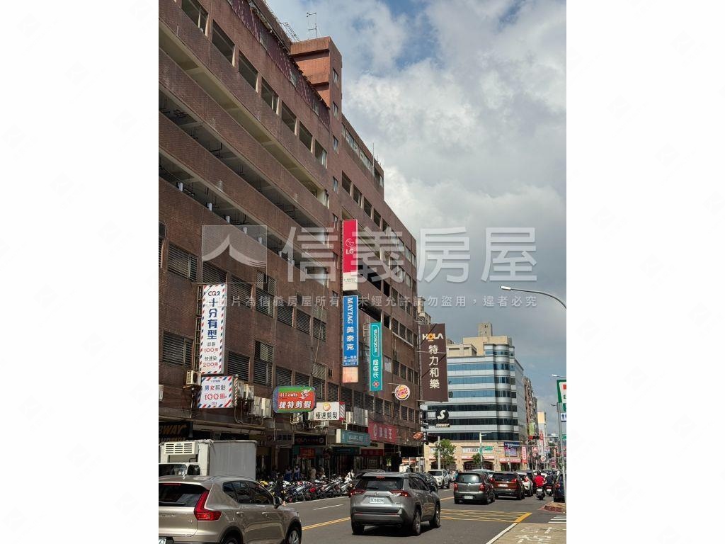 福興大面寬臨路透店房屋室內格局與周邊環境