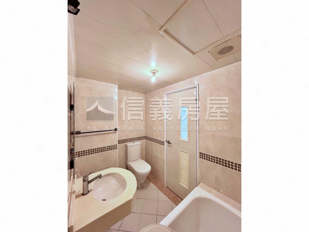 １８甲高樓層景觀美宅房屋室內格局與周邊環境