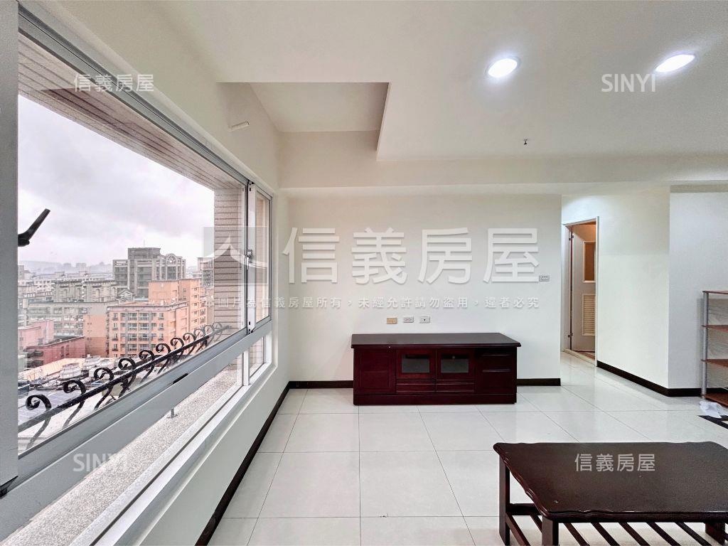 １８甲高樓層景觀美宅房屋室內格局與周邊環境