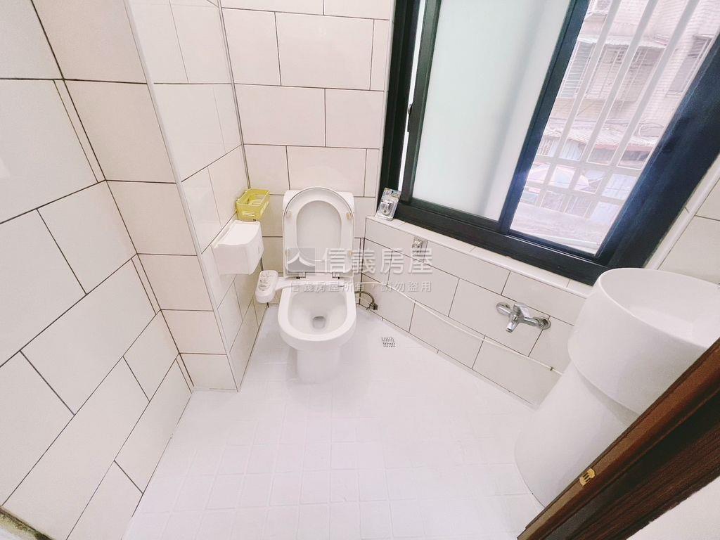 光復街★二樓置產低總美寓房屋室內格局與周邊環境