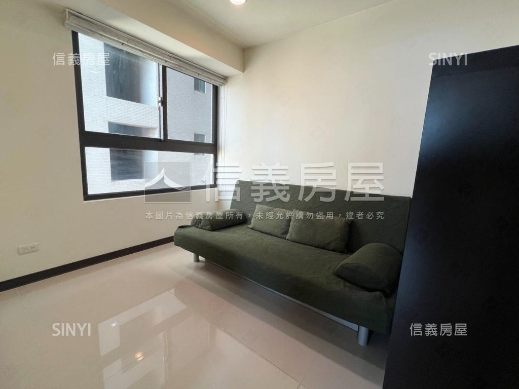 新杜拜視野二房平車房屋室內格局與周邊環境