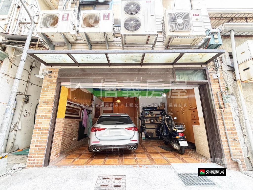鹽埕埔捷運站旁．透天店住房屋室內格局與周邊環境