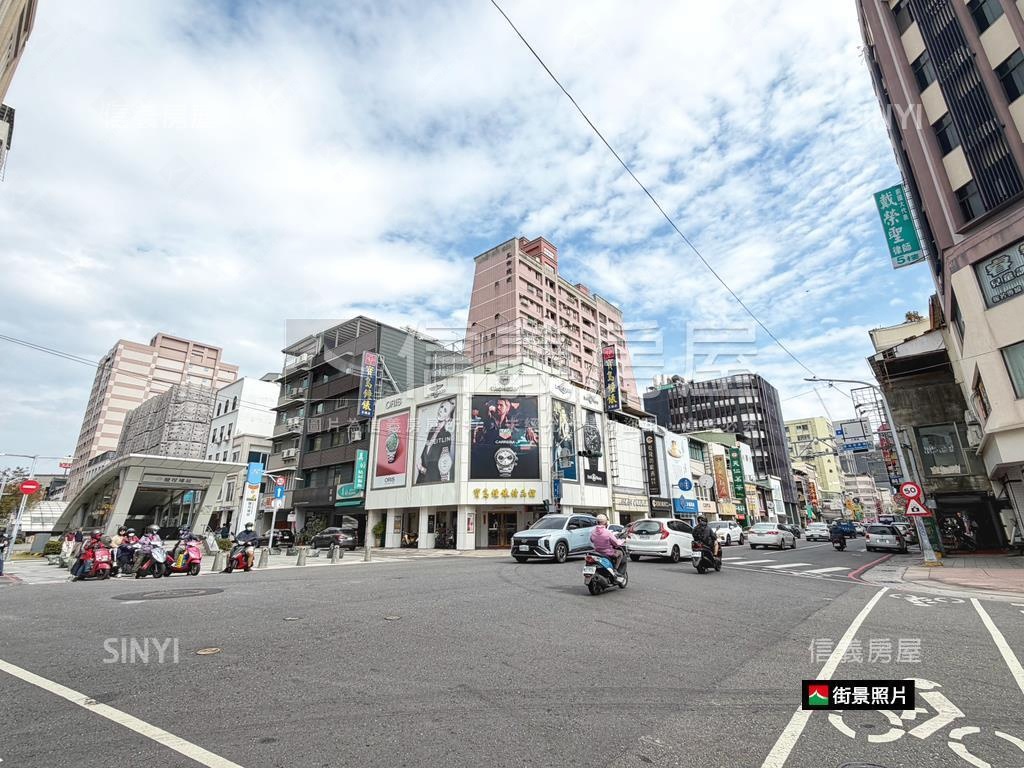 鹽埕埔捷運站旁．透天店住房屋室內格局與周邊環境