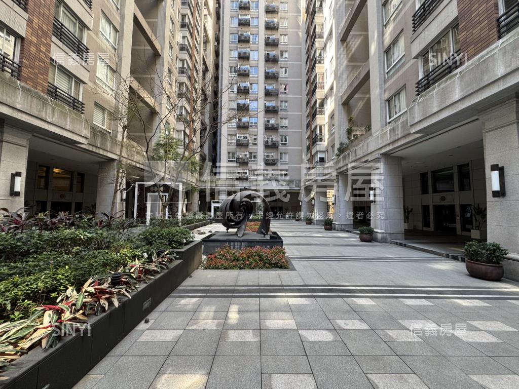 萬寶隆雅致兩房車房屋室內格局與周邊環境