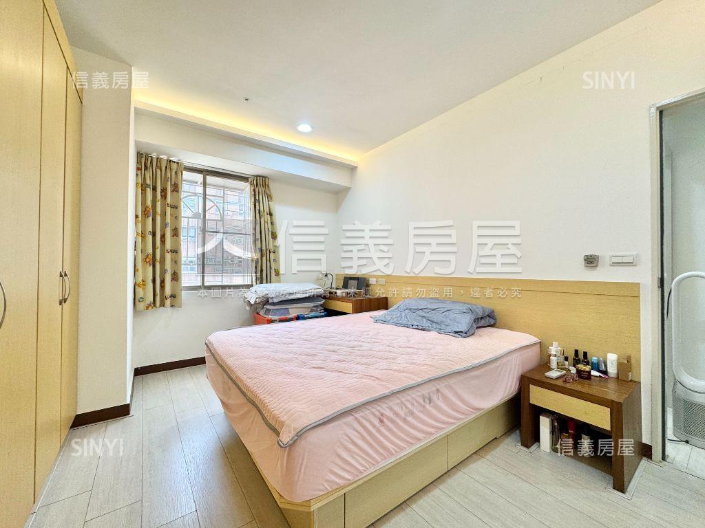 【觀雲】朝南質感裝潢四房房屋室內格局與周邊環境