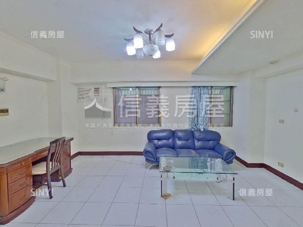 尊爵電梯大空間附車位房屋室內格局與周邊環境