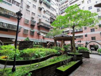 尊爵電梯大空間附車位