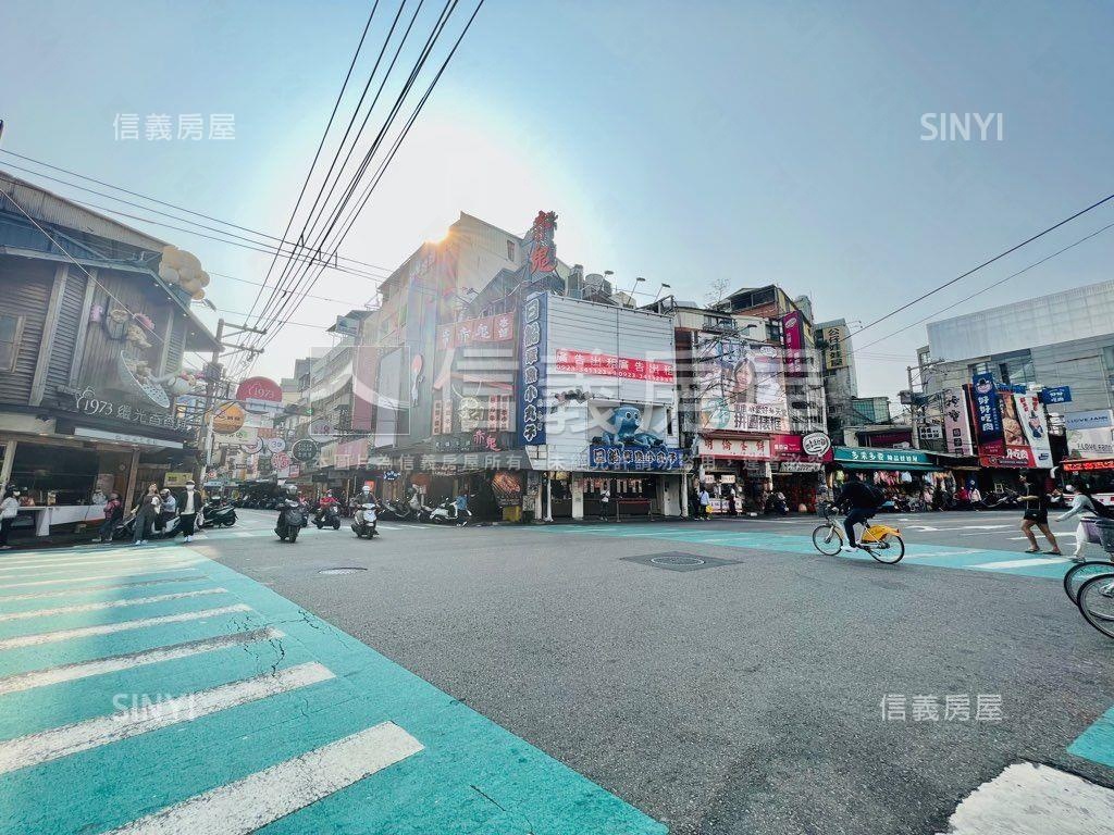 正逢甲商圈黃金地段金店面房屋室內格局與周邊環境