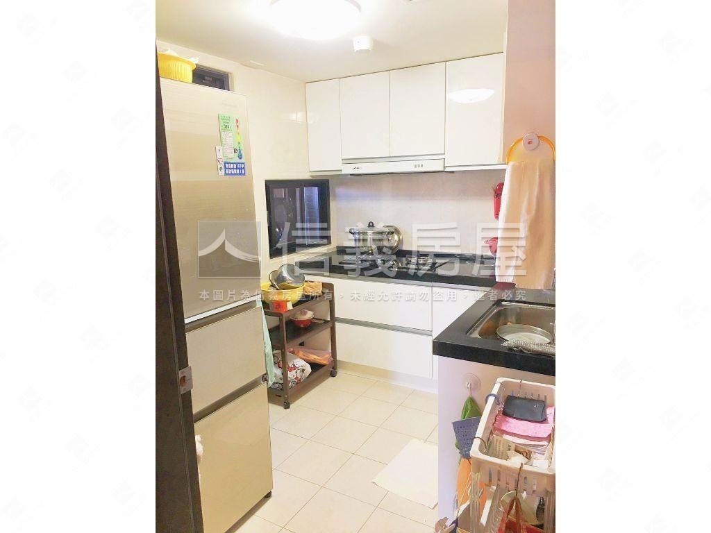 一品苑後棟高樓臻品房屋室內格局與周邊環境