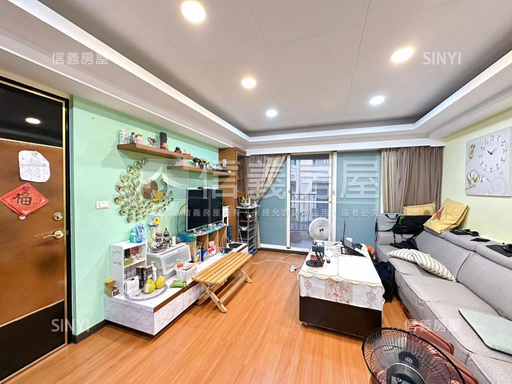 專任南屯震後三房平車速件房屋室內格局與周邊環境