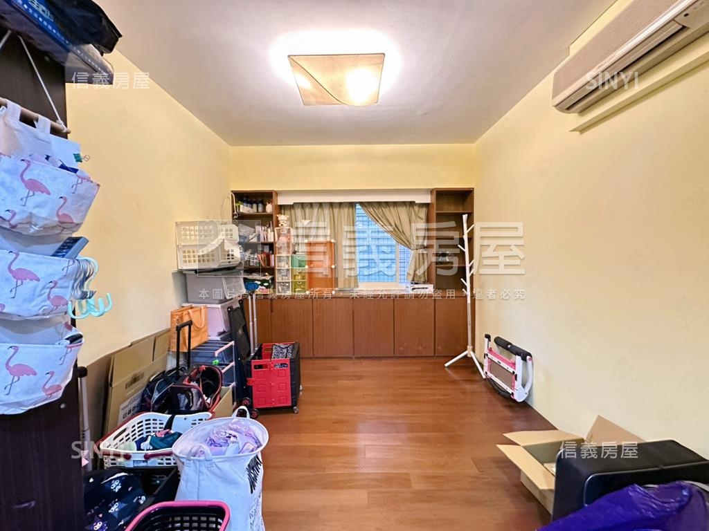 專任南屯震後三房平車速件房屋室內格局與周邊環境