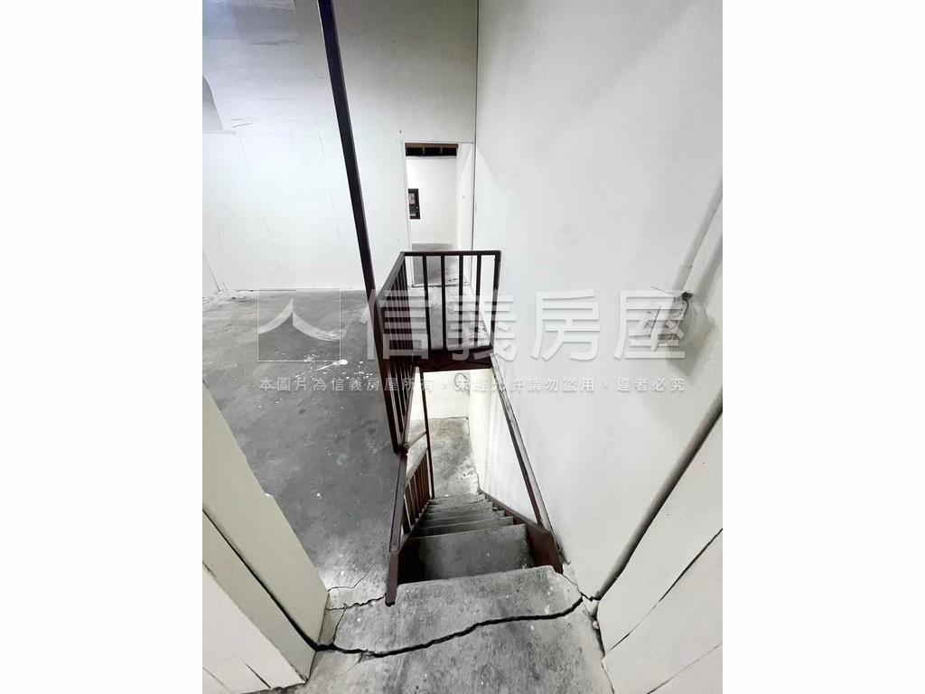 ★明德雙語國小土地附厝房屋室內格局與周邊環境