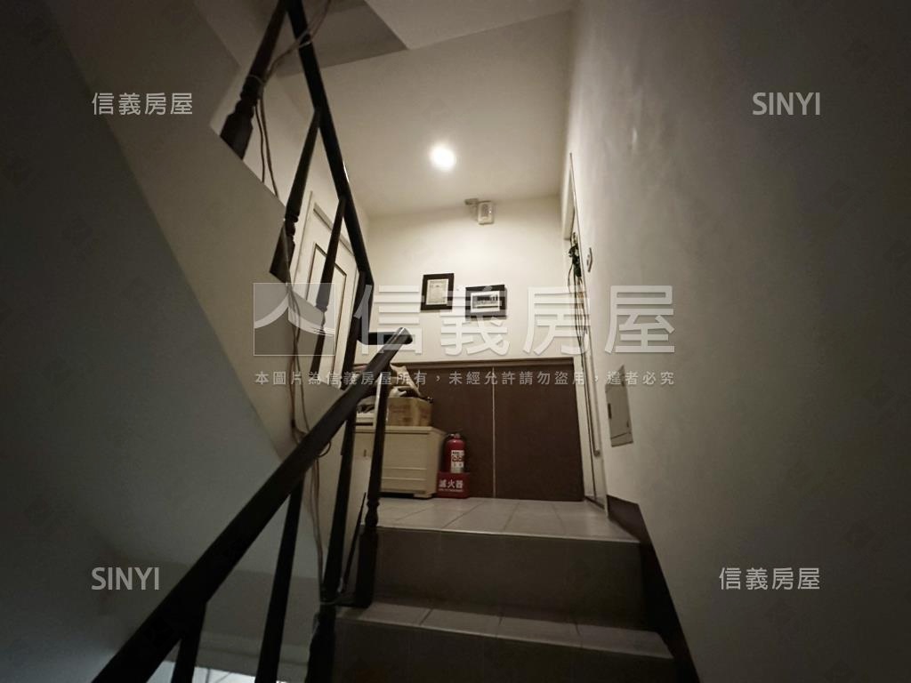 新板特區旁稀缺透天房屋室內格局與周邊環境