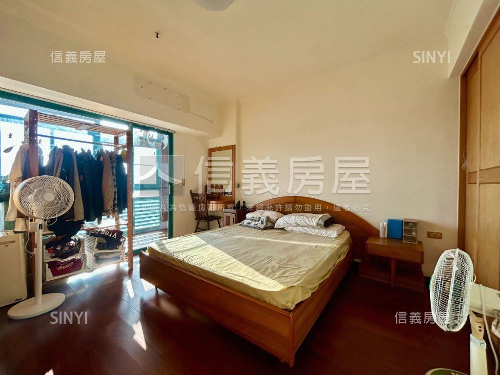 新案巨蛋捷運景觀四房平車房屋室內格局與周邊環境