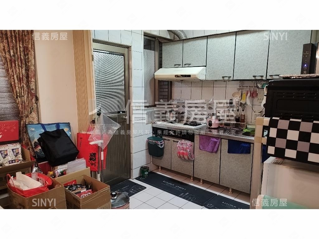 陽明公園前後陽台大三房房屋室內格局與周邊環境