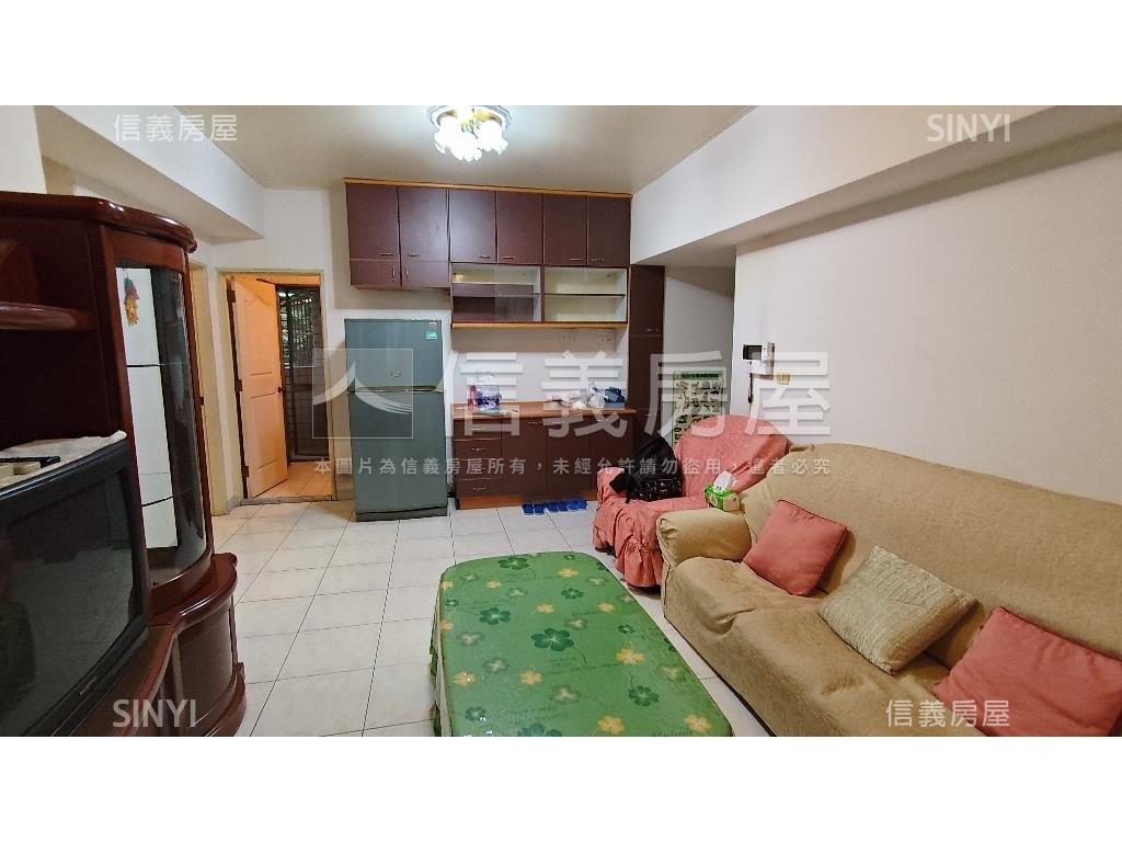 低總價電梯兩房房屋室內格局與周邊環境