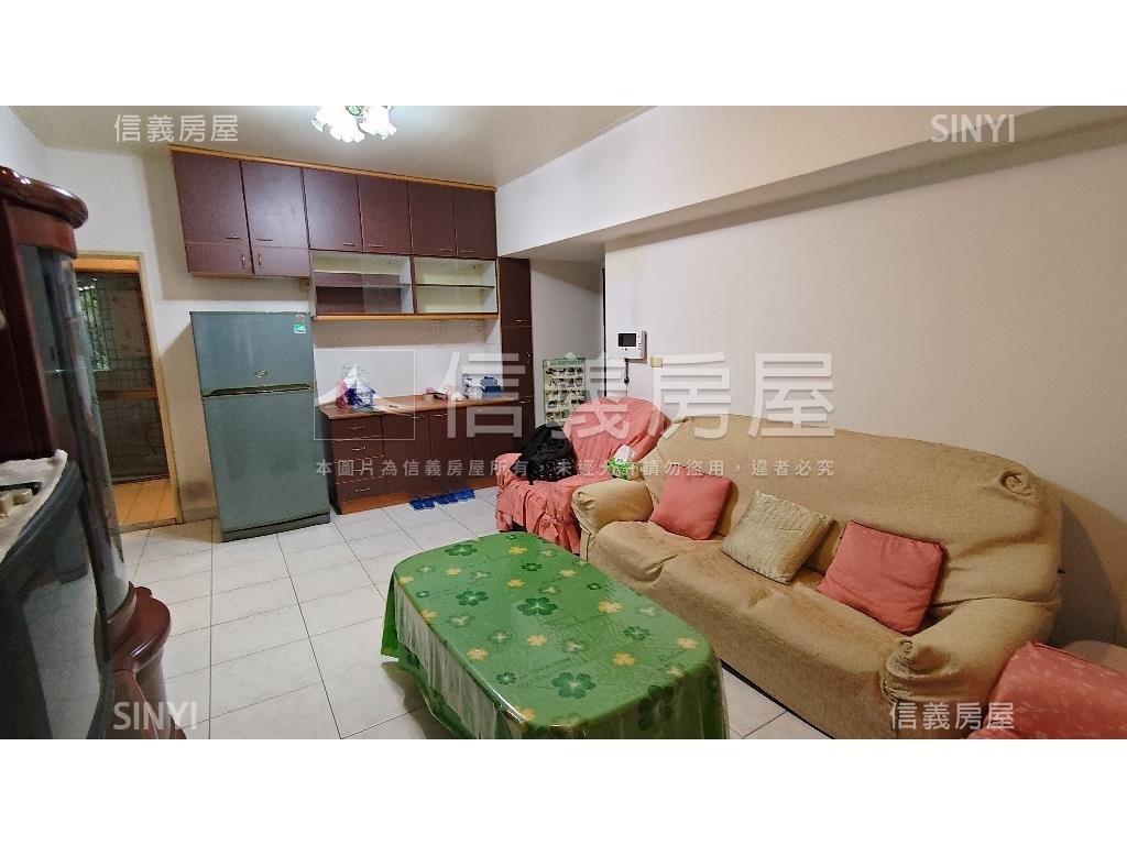 低總價電梯兩房房屋室內格局與周邊環境