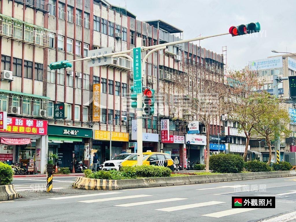 近萬隆捷運出口土地房屋室內格局與周邊環境
