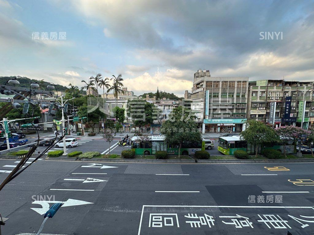 近萬隆捷運出口土地房屋室內格局與周邊環境