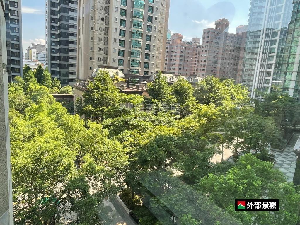 ★信義計劃．質感露台御所房屋室內格局與周邊環境