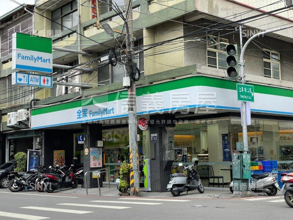 台中美裝潢三房附車位房屋室內格局與周邊環境