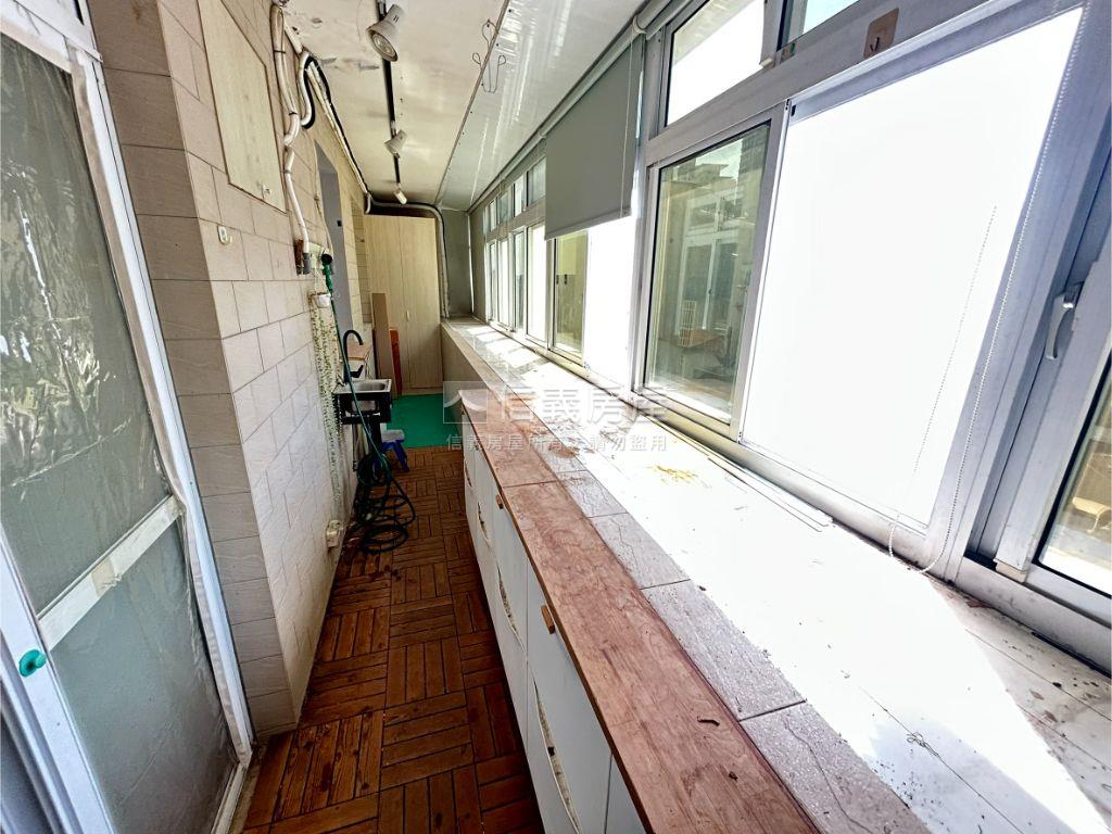 專任七張捷運公園３樓房屋室內格局與周邊環境