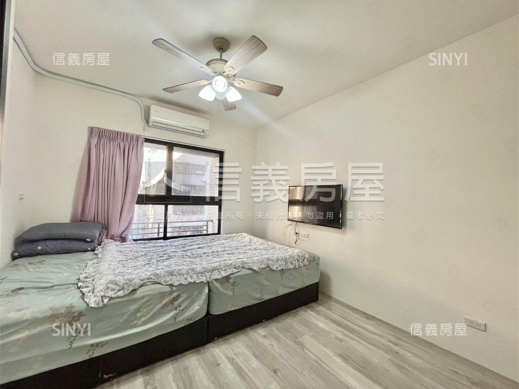 屋齡約６年耀文心３房平車房屋室內格局與周邊環境